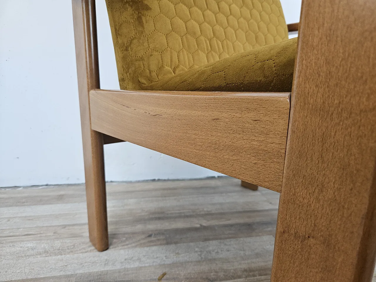 Padded armchair lounge in beech, 80s 15