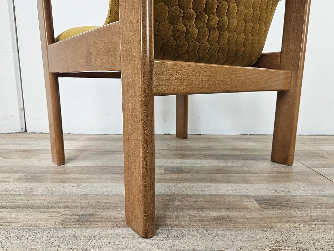 Padded armchair lounge in beech, 80s 18