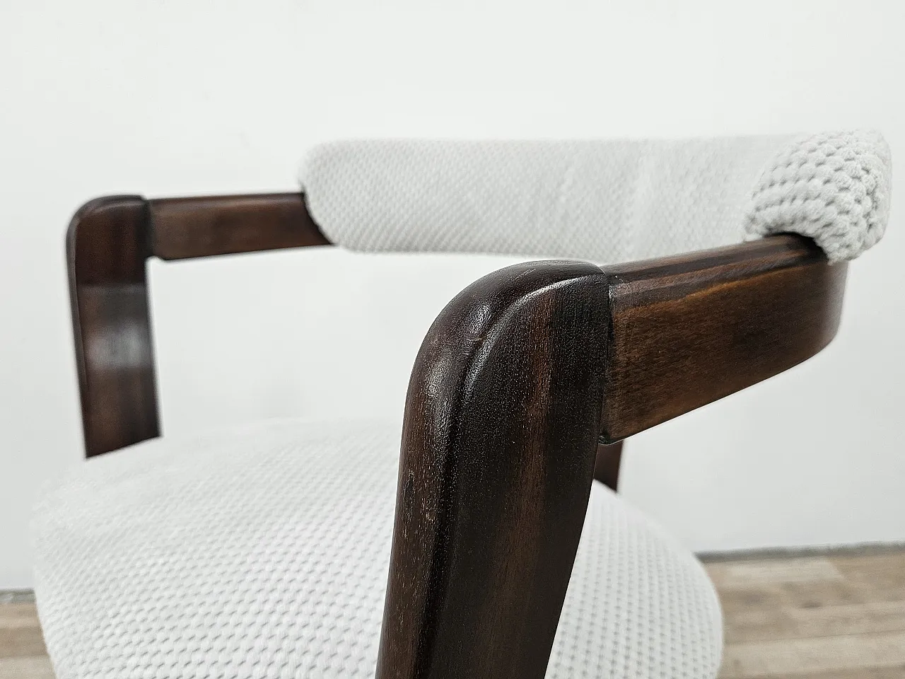 6 poltrone  attribuite a Pozzi e Verga, anni '70 10