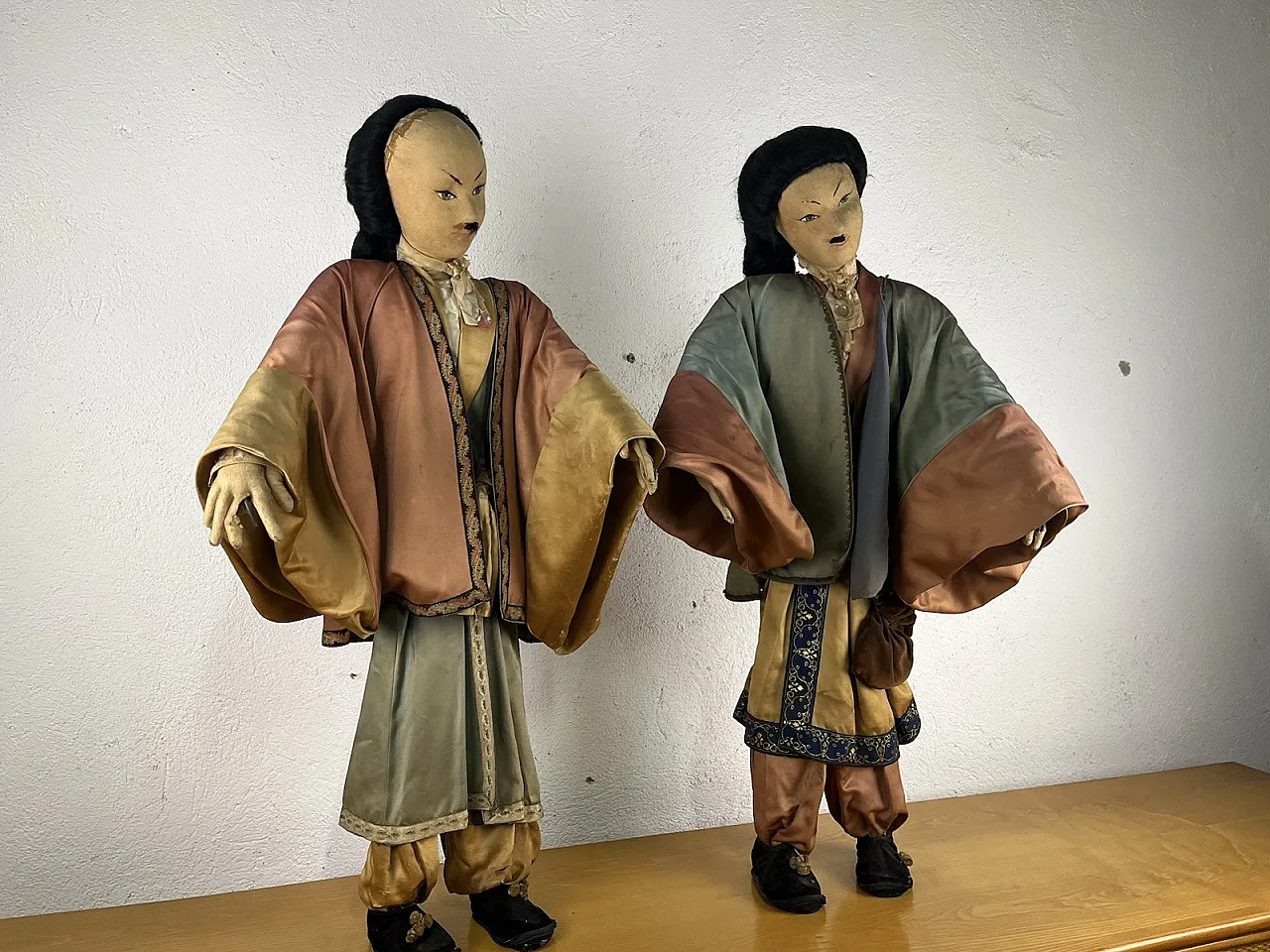 Pair of Japanese metal and fabric mannequins, 1960s 2