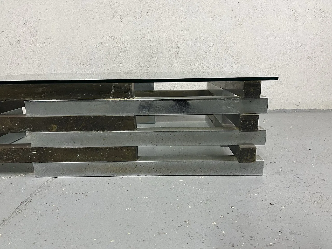 Tavolino da salotto in acciaio, ottone e vetro di Romeo Rega, anni '70 3