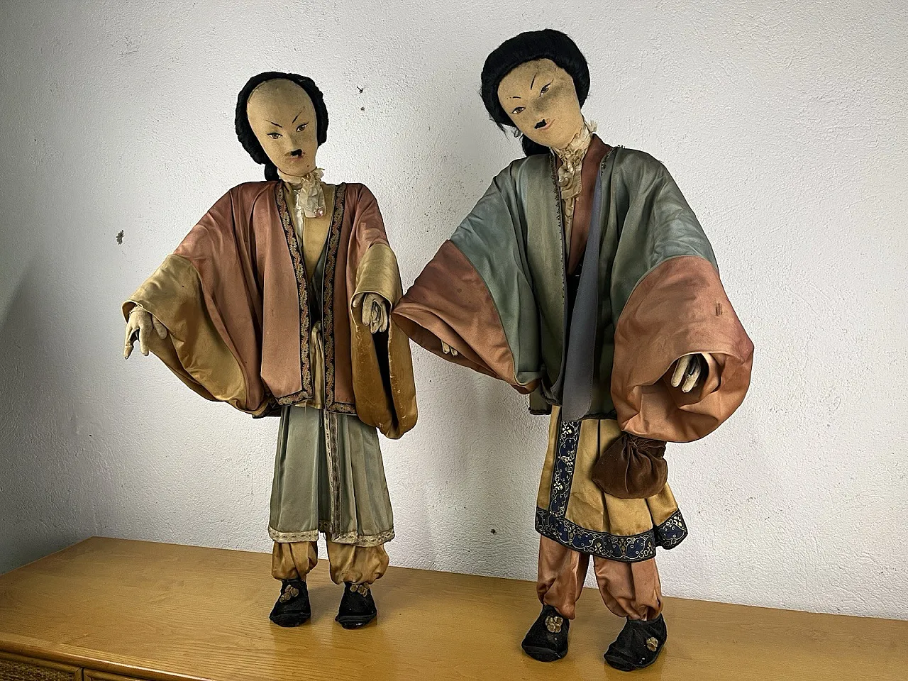 Pair of Japanese metal and fabric mannequins, 1960s 3