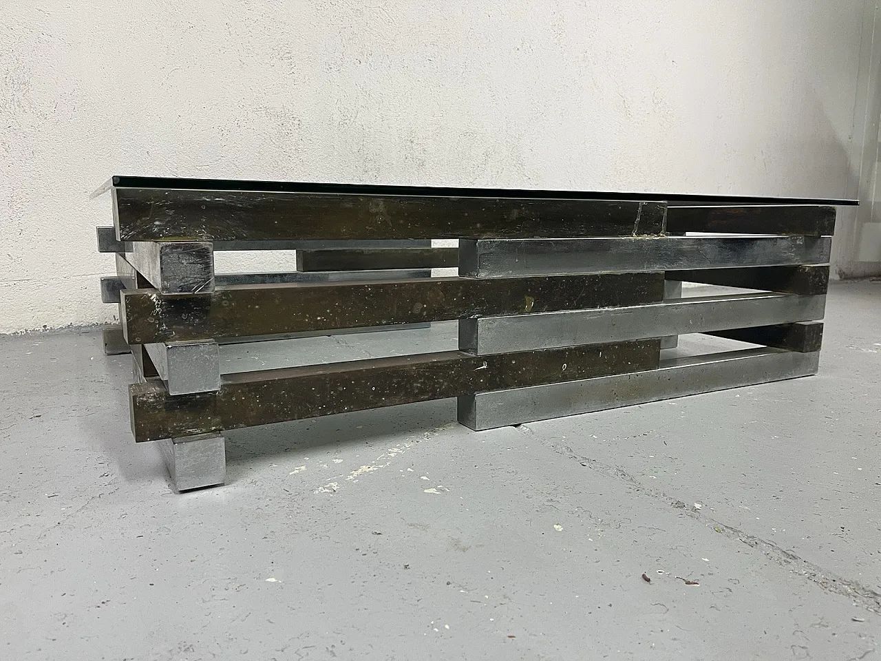 Tavolino da salotto in acciaio, ottone e vetro di Romeo Rega, anni '70 4