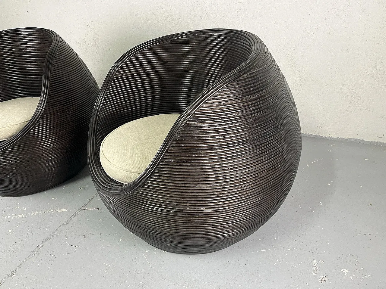 Pair of wicker and fabric armchairs by Vivai del Sud, 1980s 9