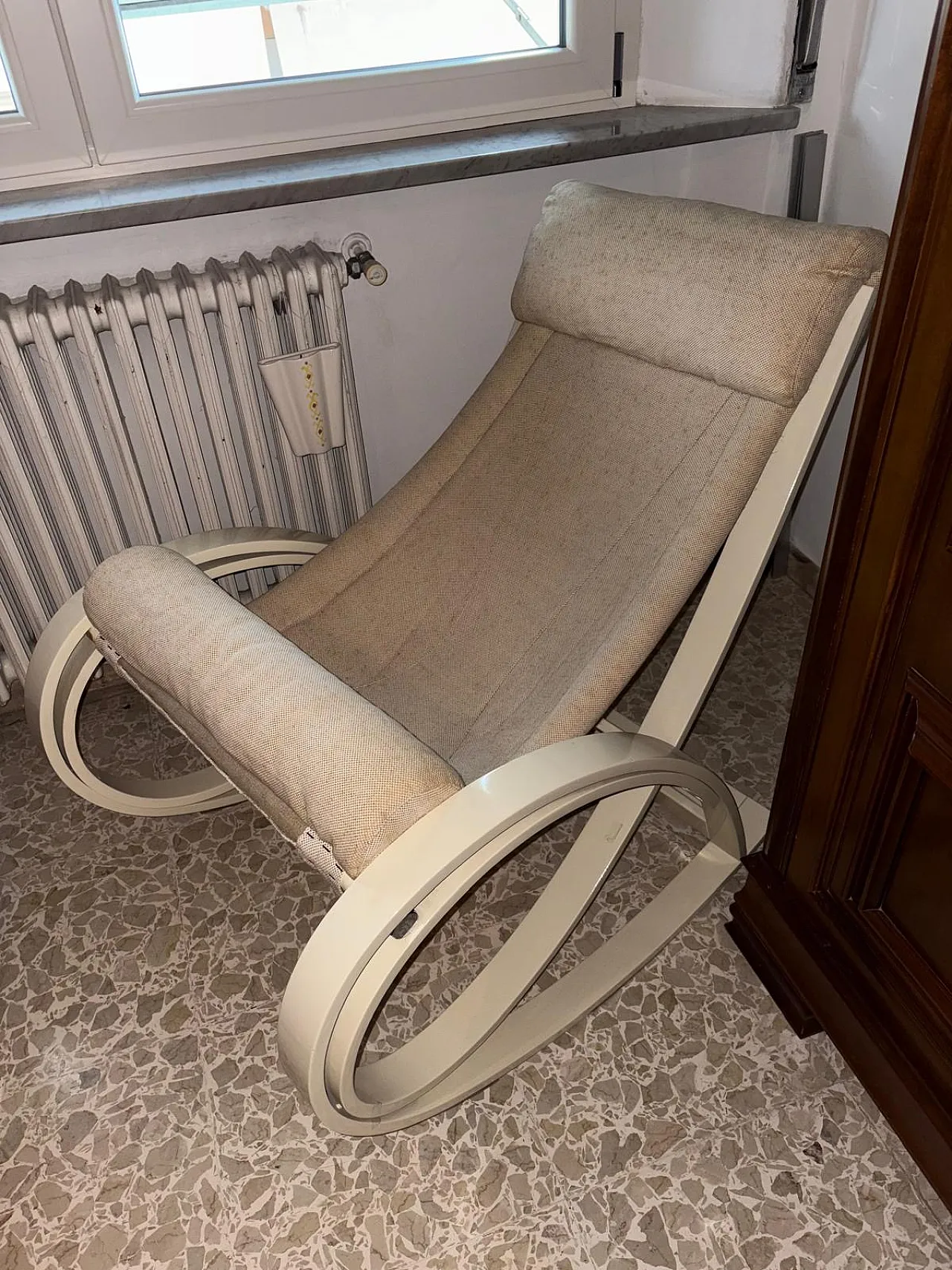 Sgarsul poltrona a dondolo di Gae Aulenti, anni '60 6