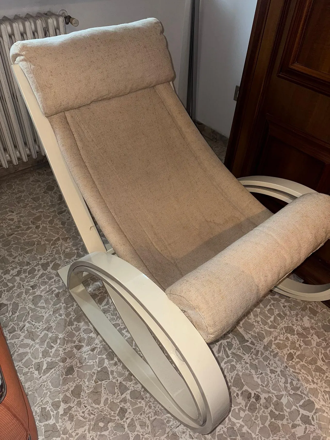 Sgarsul poltrona a dondolo di Gae Aulenti, anni '60 10