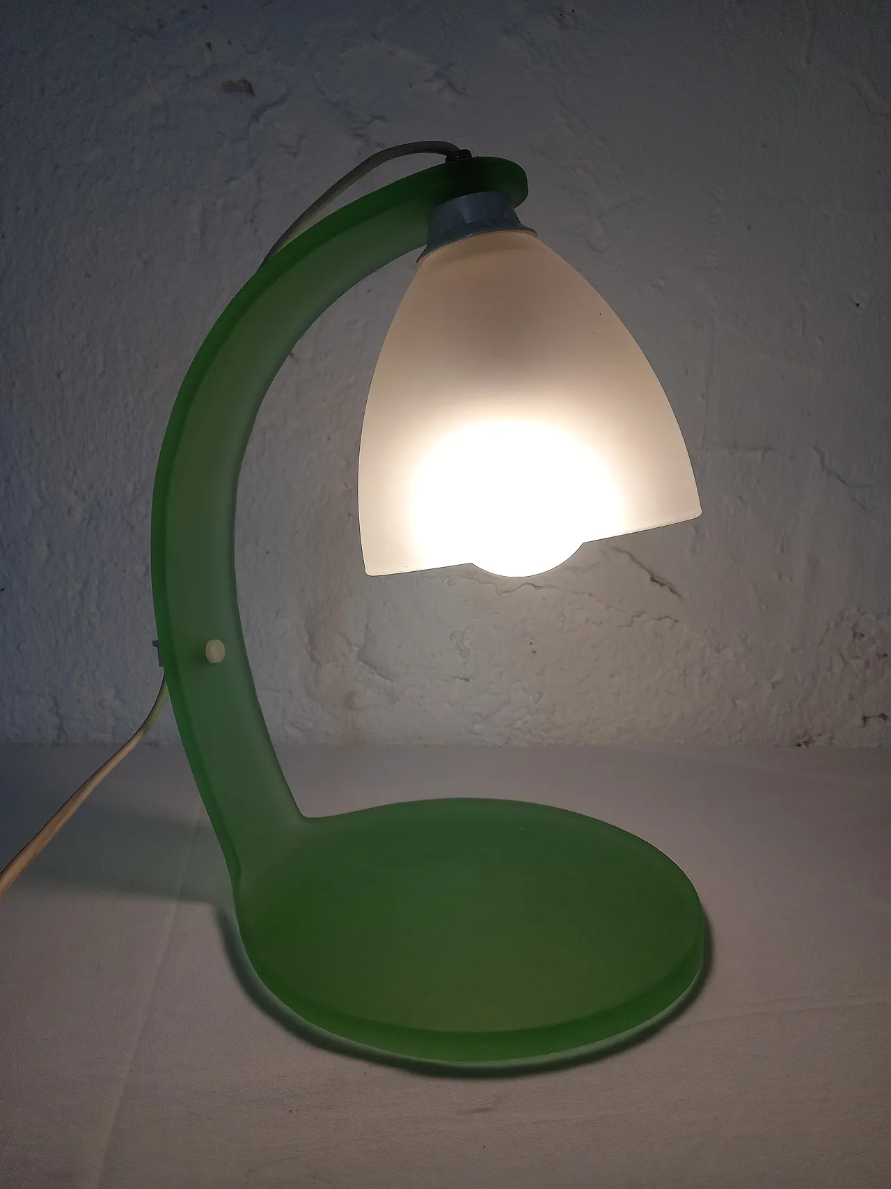 Pair of two -tone glass table lamps 9