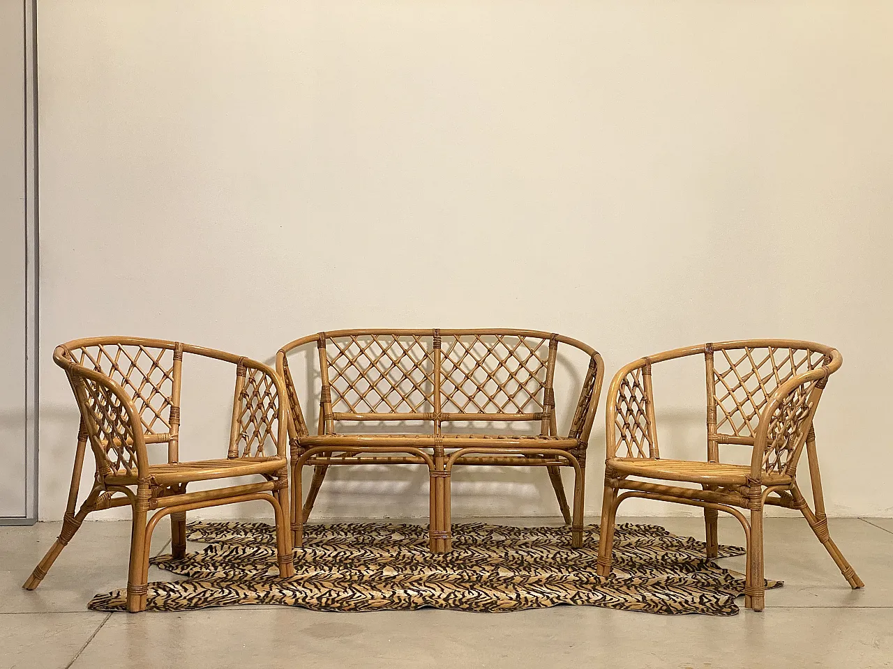 Bamboo living room, 80s 10