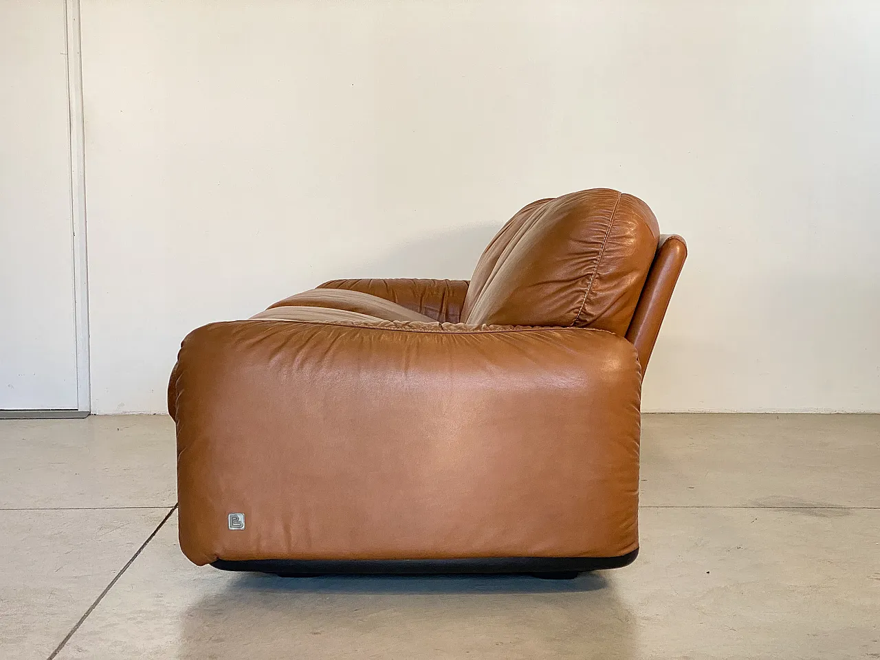 Leather sofa mod. Piumotto di Arrigo Arrigoni for Busnelli 70s 5