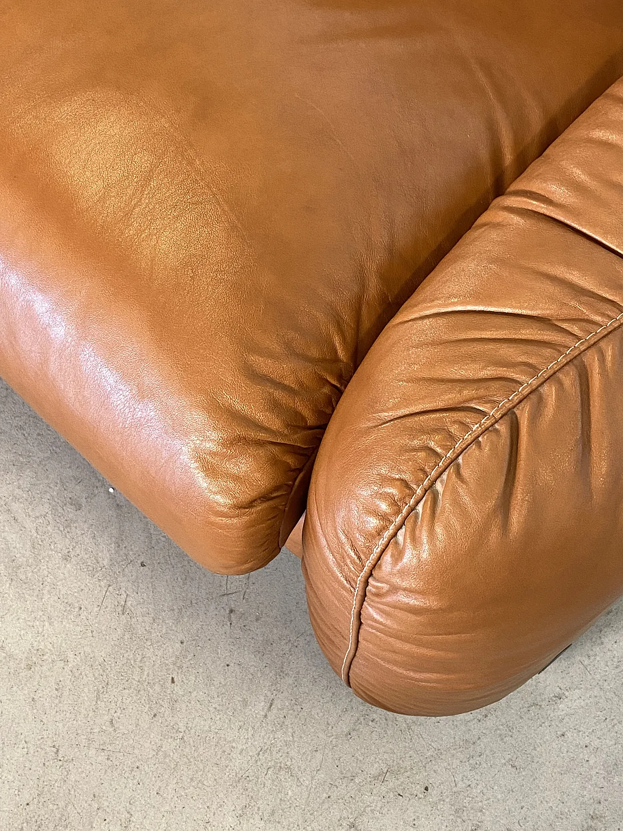 Leather sofa mod. Piumotto di Arrigo Arrigoni for Busnelli 70s 16