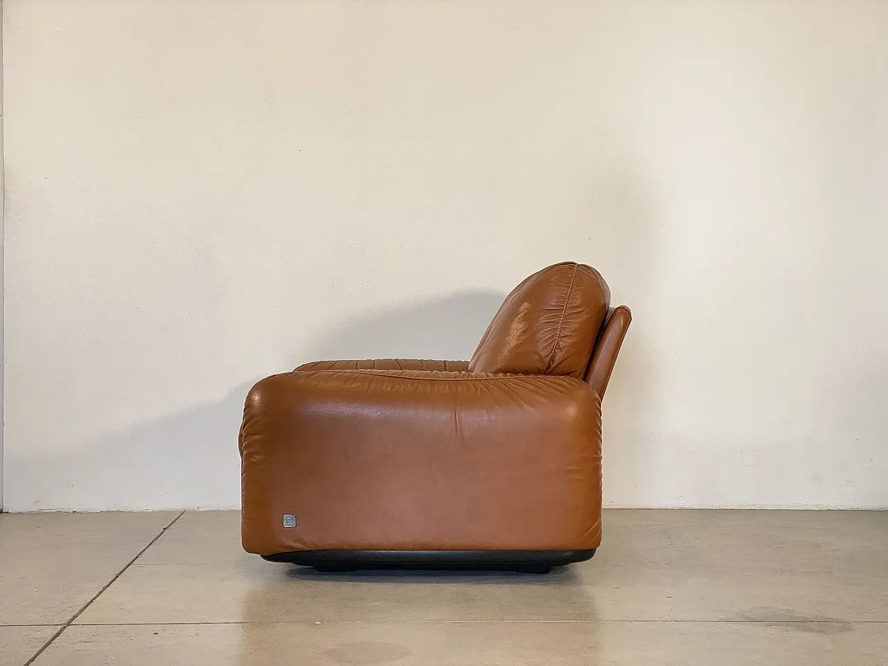 Pair of leather armchairs mod. Piumotto by A. Arrigoni for Busnelli 5
