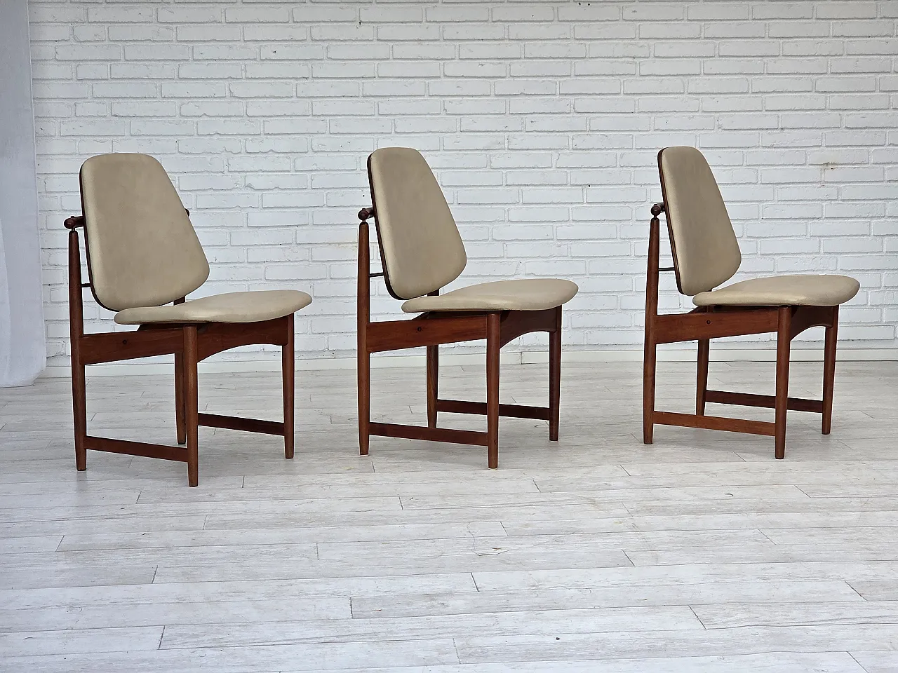 1960s, Danish design by Arne Vodder, set of 3 chairs, teak wood, furni 2