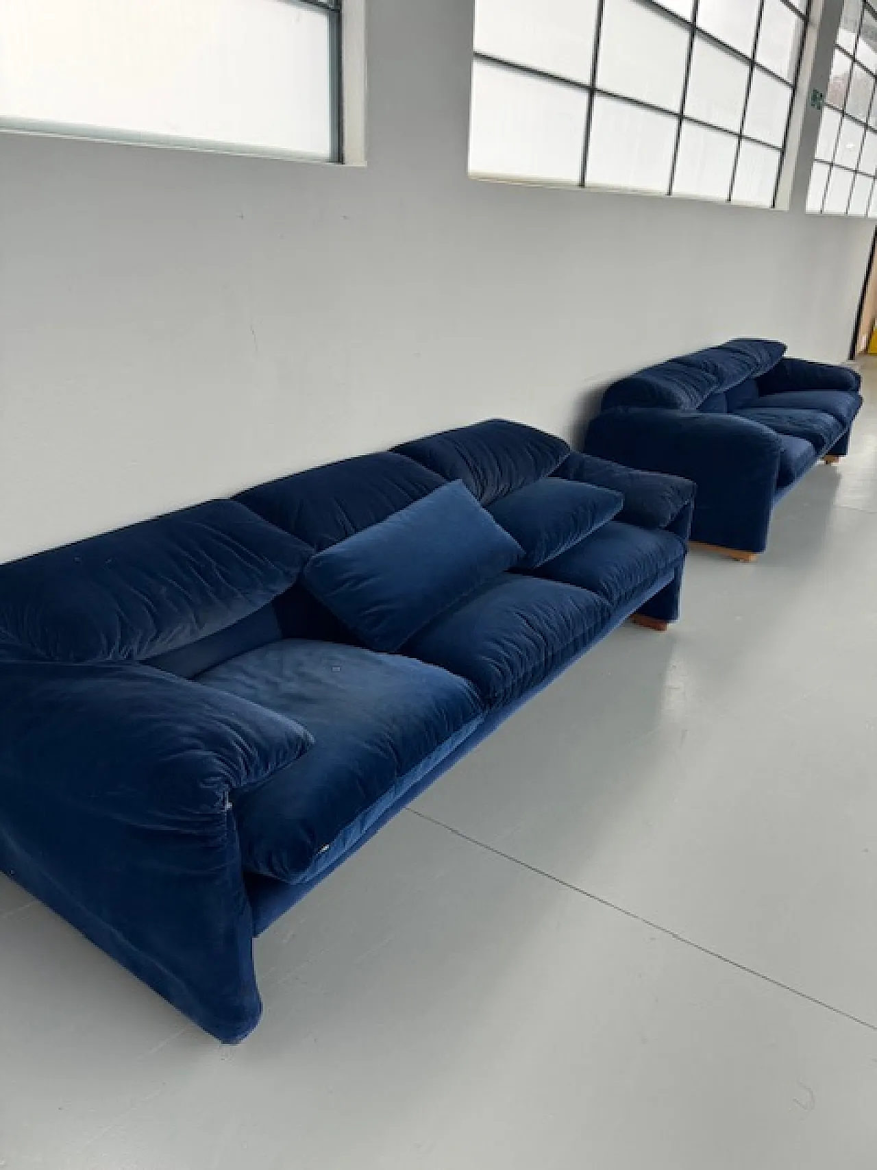 Divano Maralunga 3 posti di Magistretti per Cassina, anni '70 7