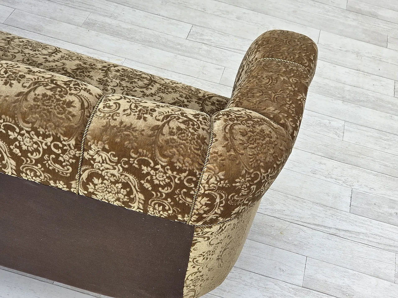 Divano danese a 3 posti, velluto verde, Anni '60 14