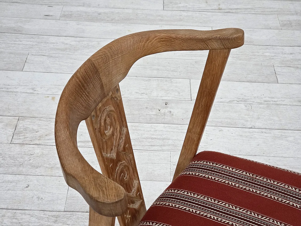 Coppia di sedie da pranzo danesi in quercia e lana, anni '60 5