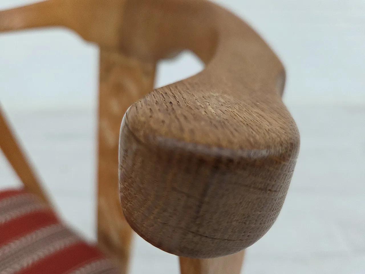 Coppia di sedie da pranzo danesi in quercia e lana, anni '60 16