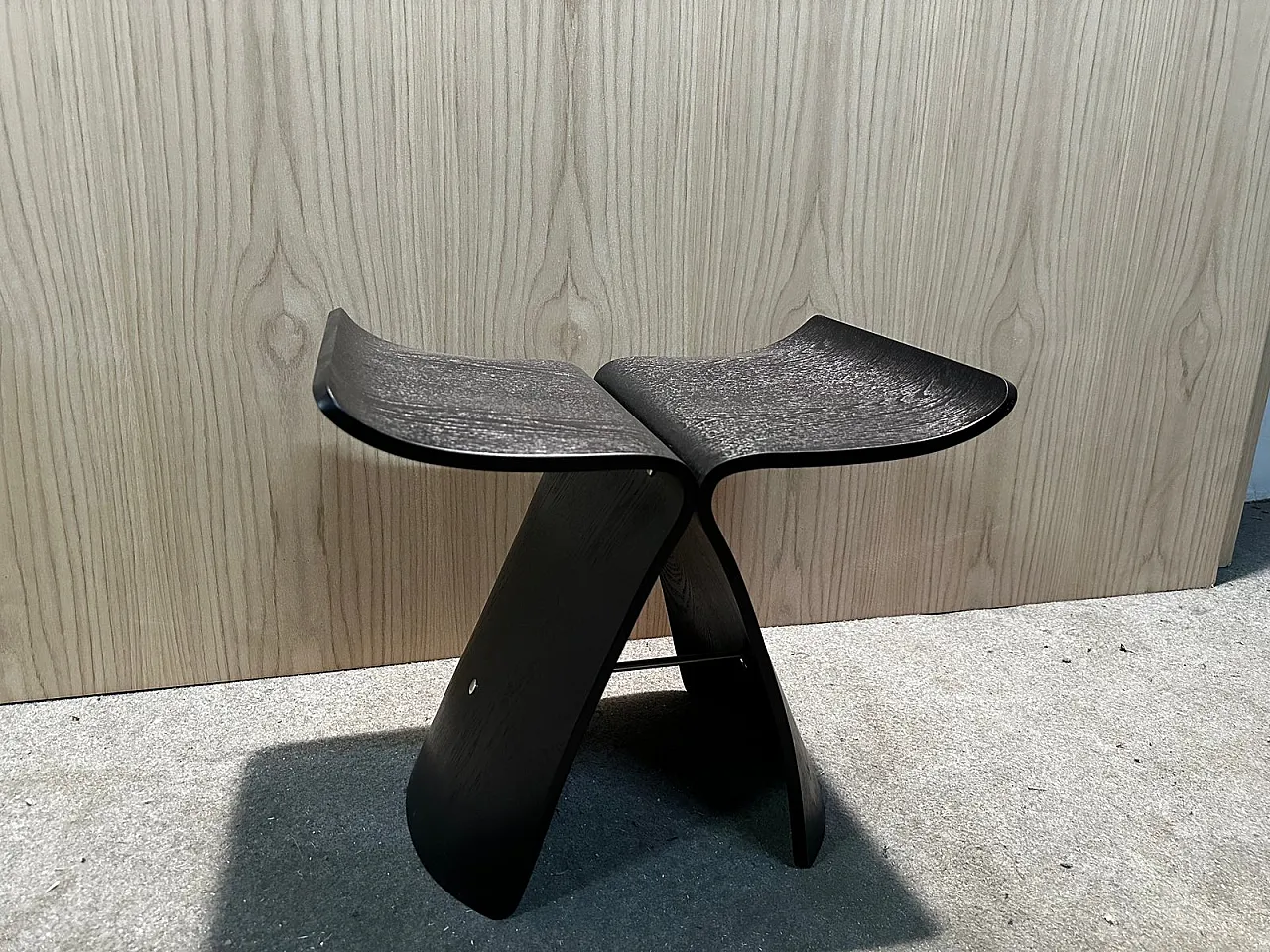 Butterfly Stool by Sori Yanagi for Vitra, 90s 3