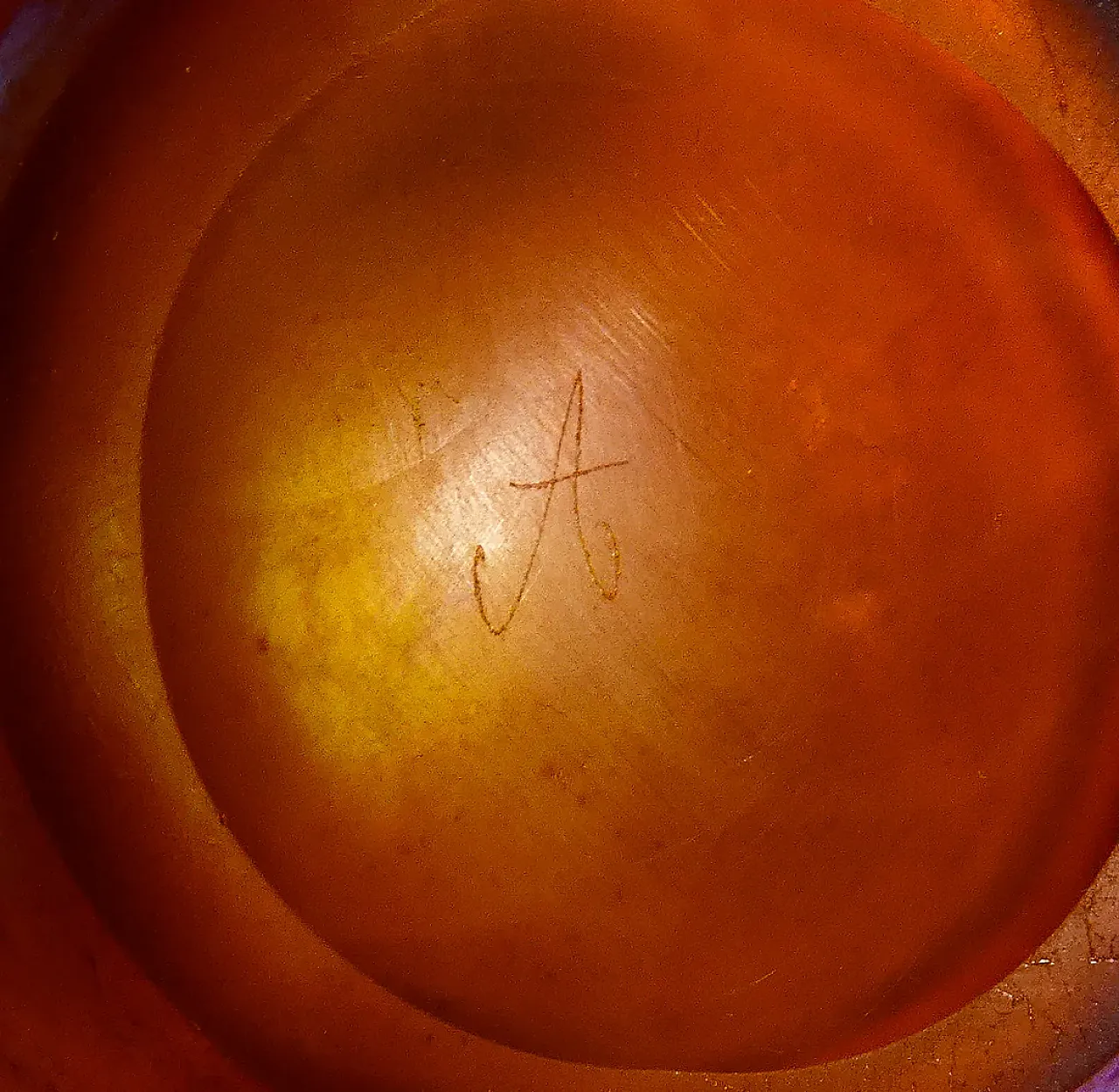 Iridescent blown glass vase, early 20th century 10