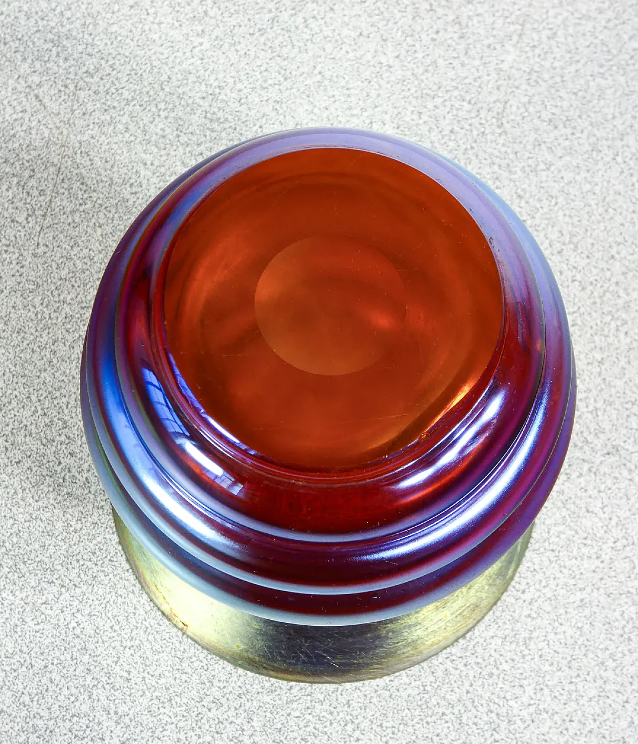 Vaso in vetro soffiato iridescente, primo '900 8