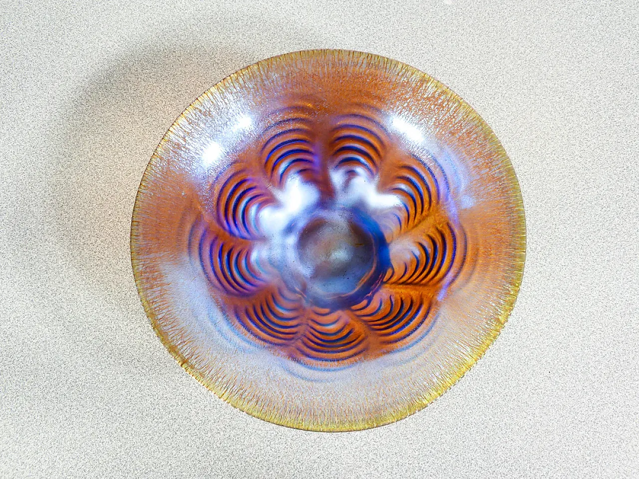 Vaso, ciotola in vetro soffiato iridescente, primo '900 6