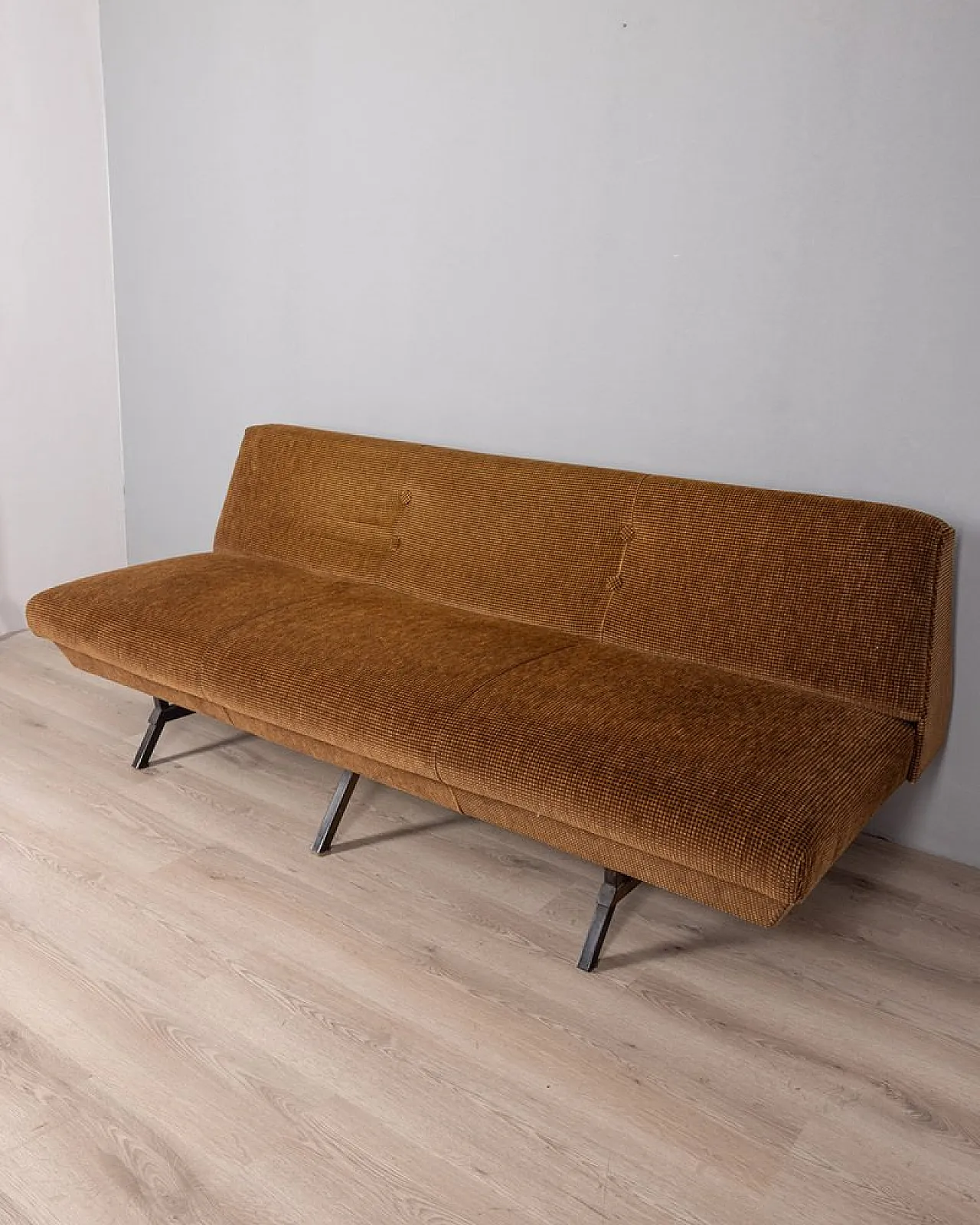 Convertible sofa in two-tone fabric, 1960s 3