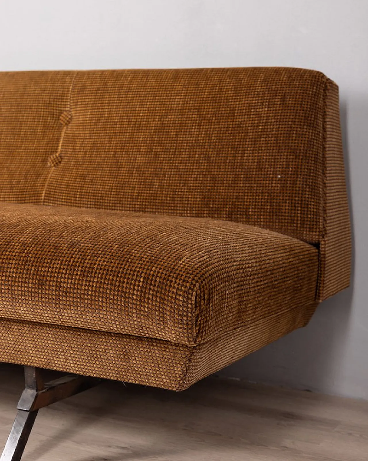 Convertible sofa in two-tone fabric, 1960s 8