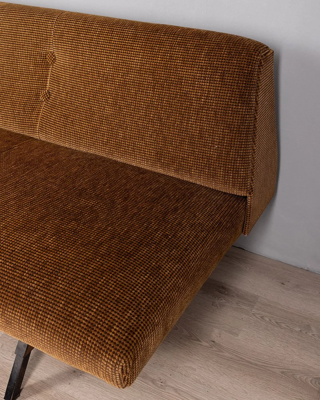 Convertible sofa in two-tone fabric, 1960s 9