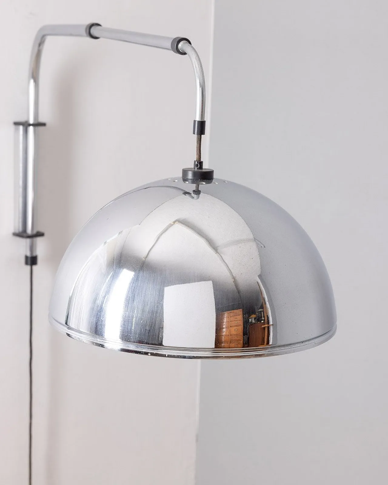 Lampada da parete regolabile in metallo cromato, anni '70 2