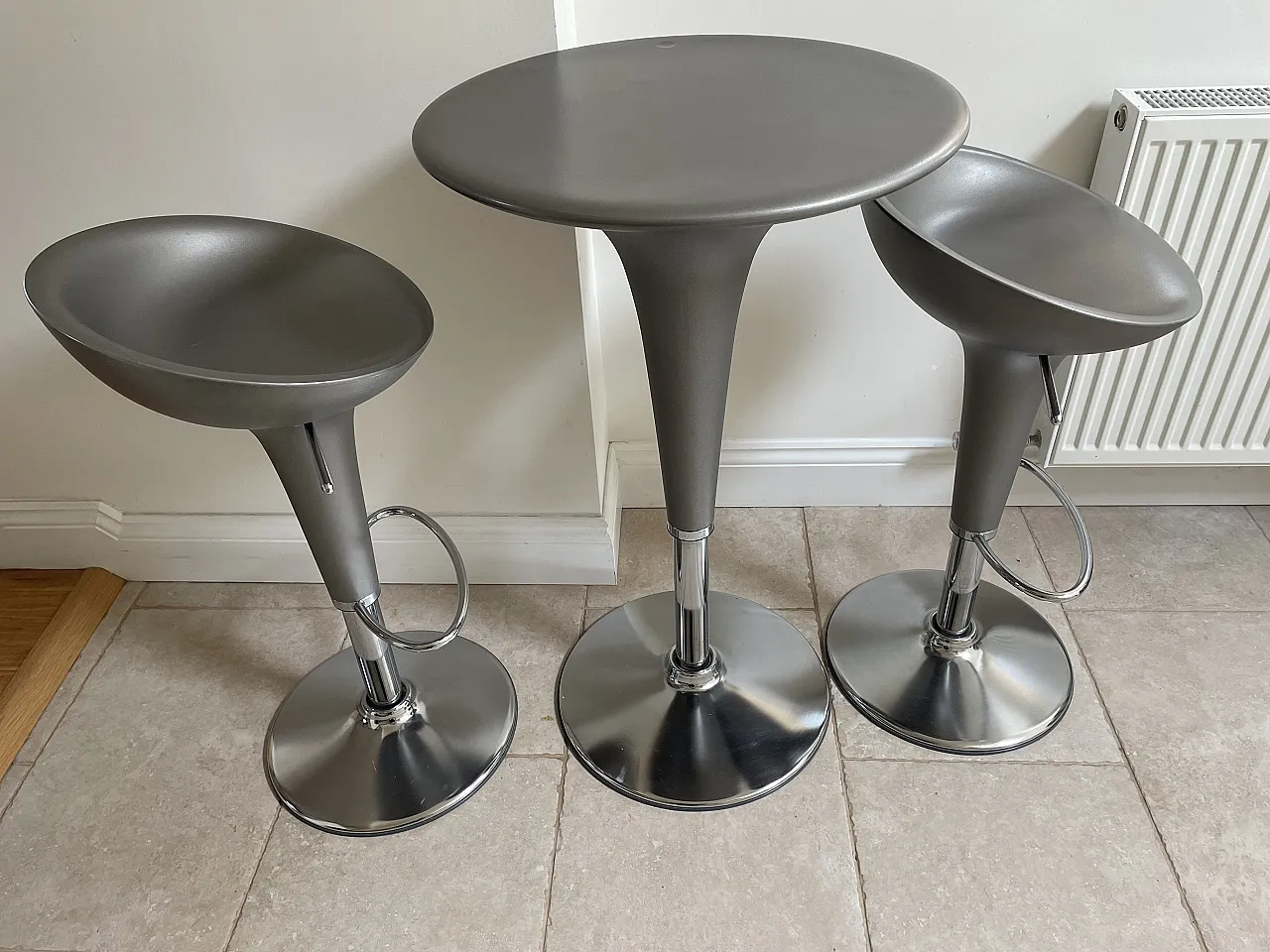 3 sgabelli di Stefano Giovannoni per Magis, 90s 10