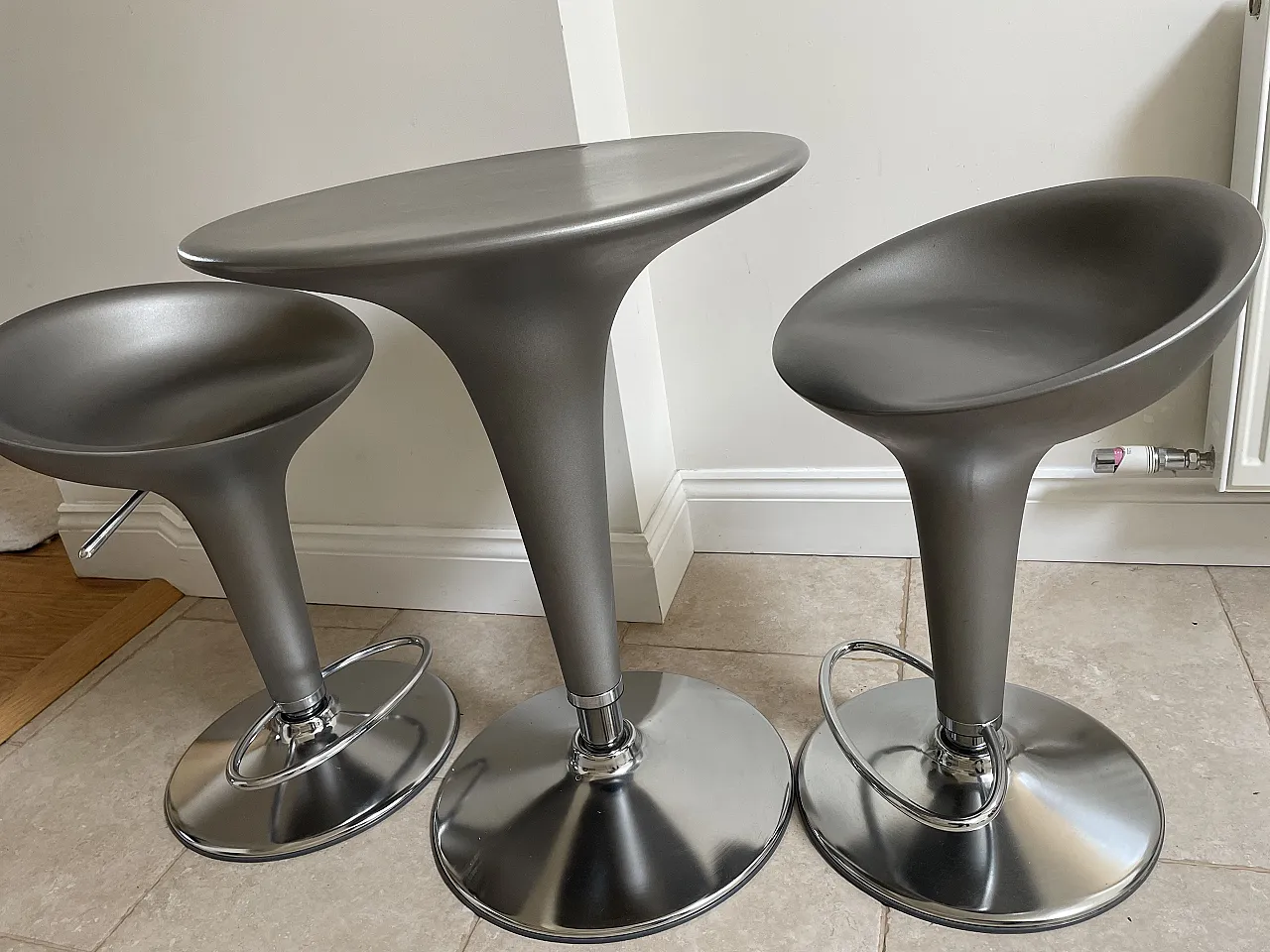 3 sgabelli di Stefano Giovannoni per Magis, 90s 12