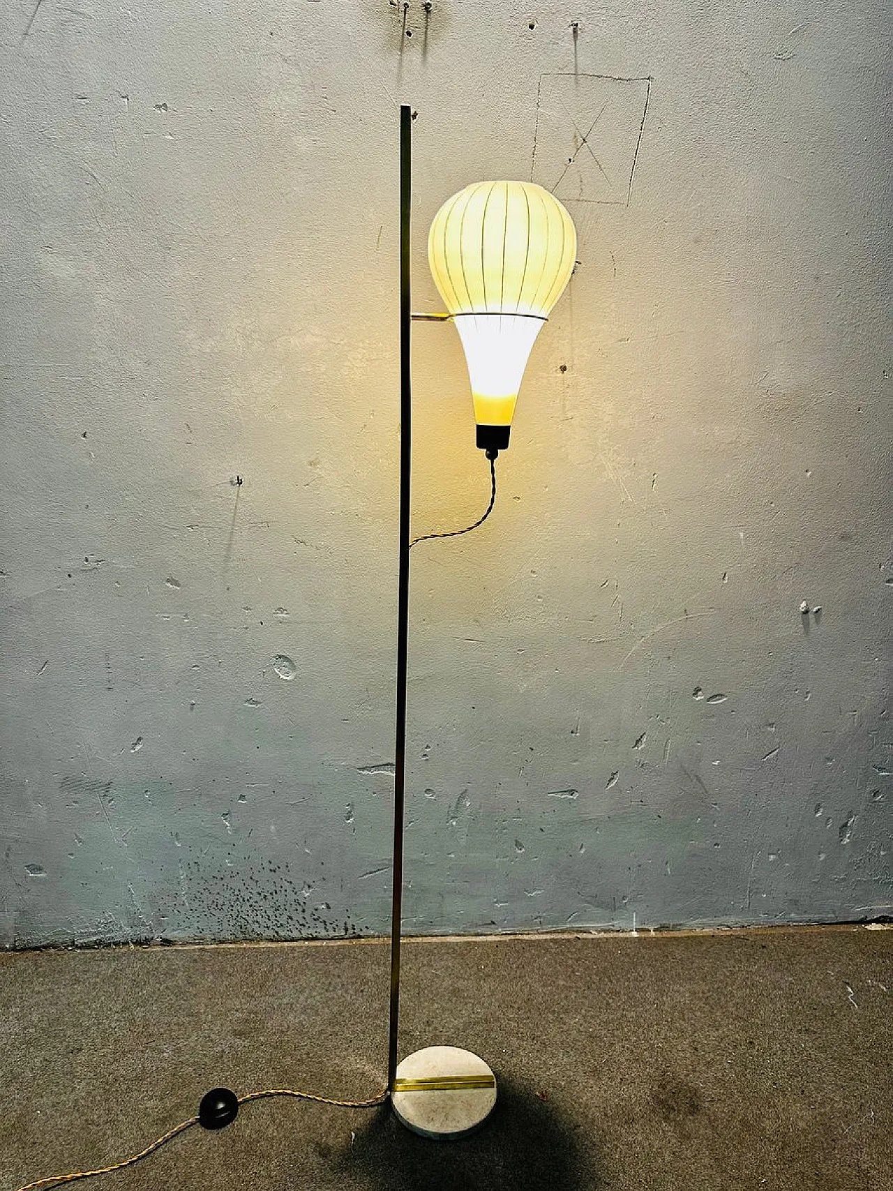 Floor Lamp in Opal Glass & Brass, 1960s 1