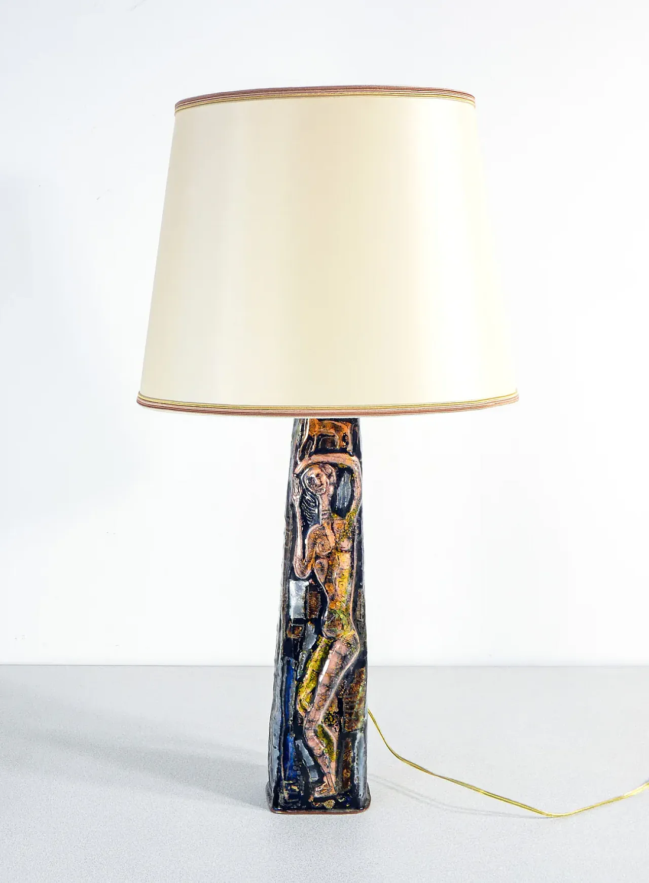 Lampada da tavolo in metallo e smalti, anni '60 1