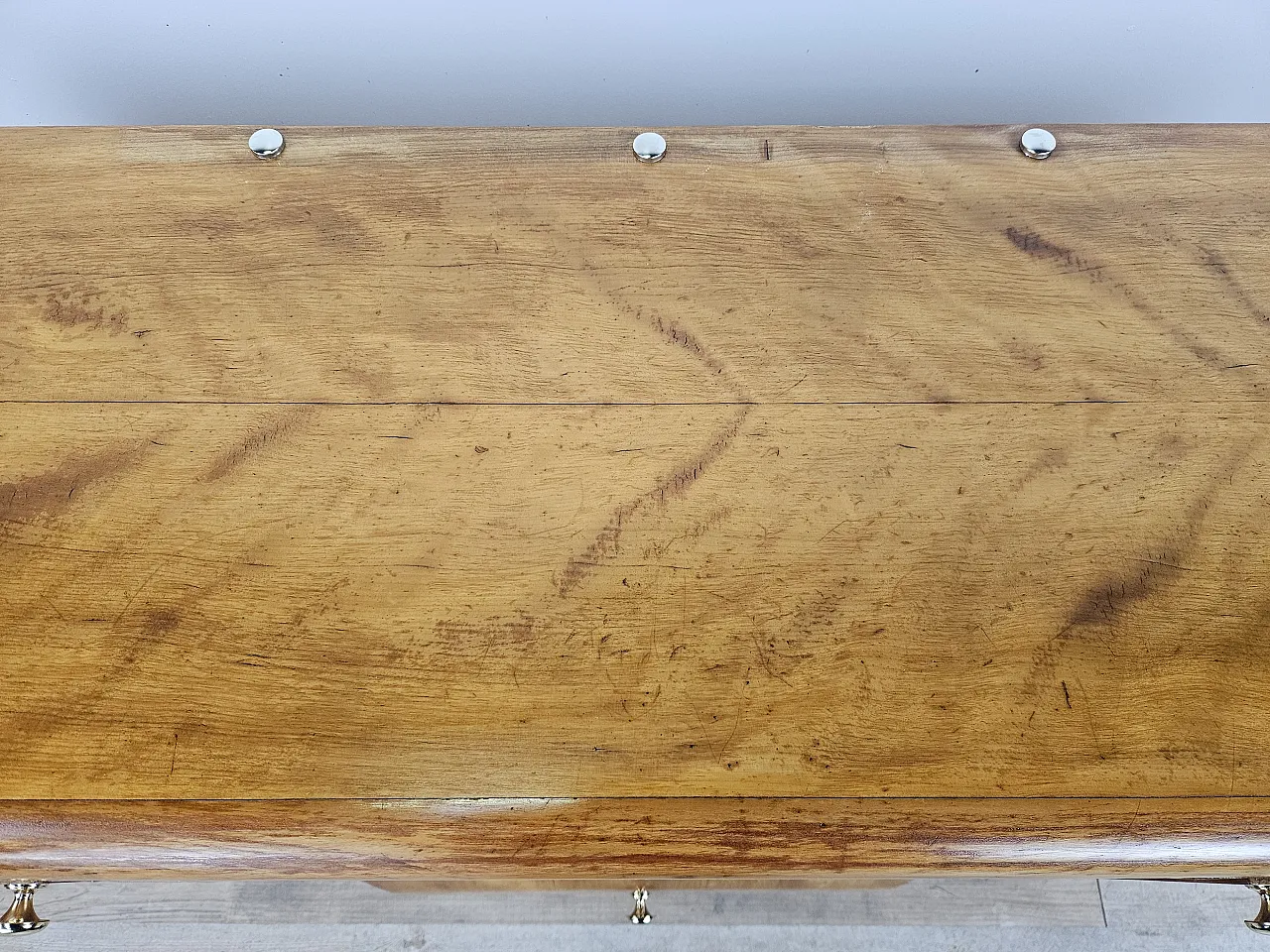 Tooletta Art Decò in blond walnut with sliding glasses 7