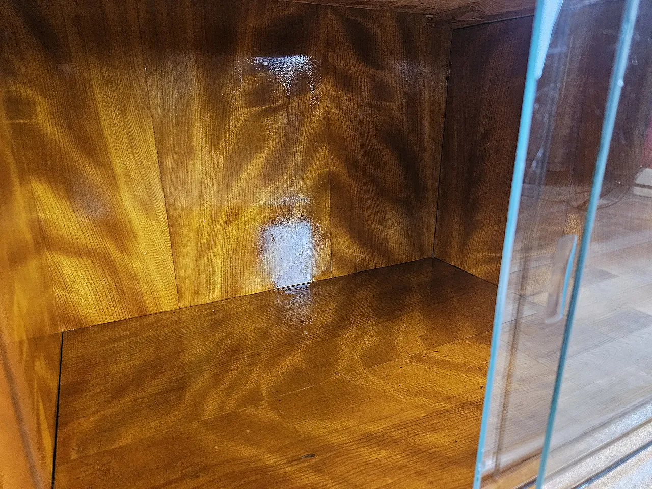 Tooletta Art Decò in blond walnut with sliding glasses 15