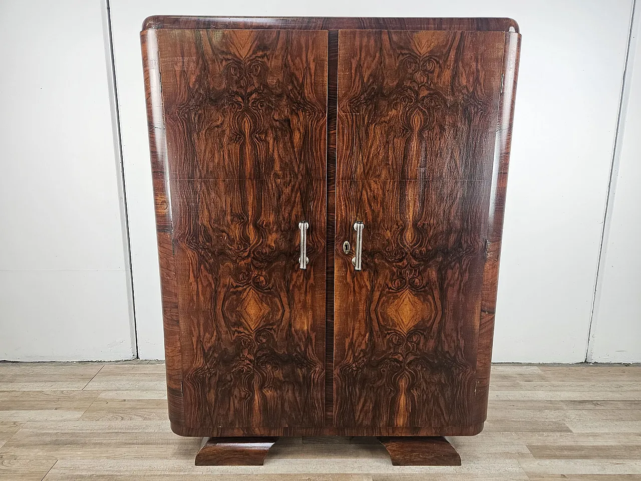 Credenza Art Decò Two doors in Moglio's Radica 1930s 9