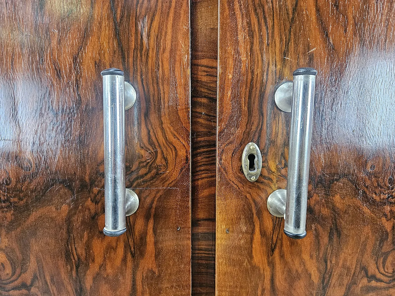 Credenza Art Decò Two doors in Moglio's Radica 1930s 10