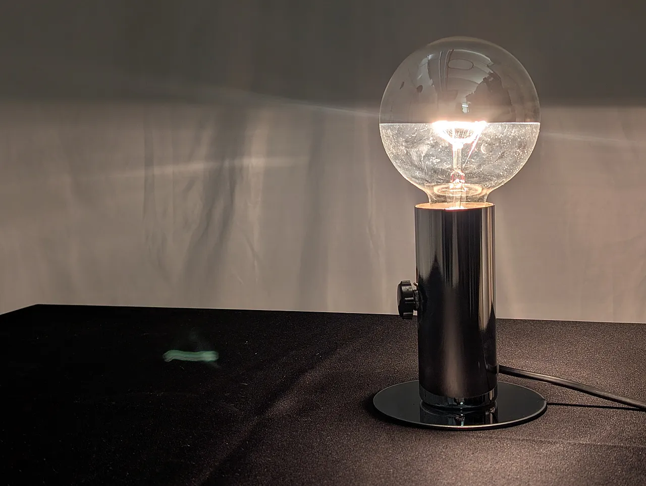 Style steel table lamp, 1970s 4