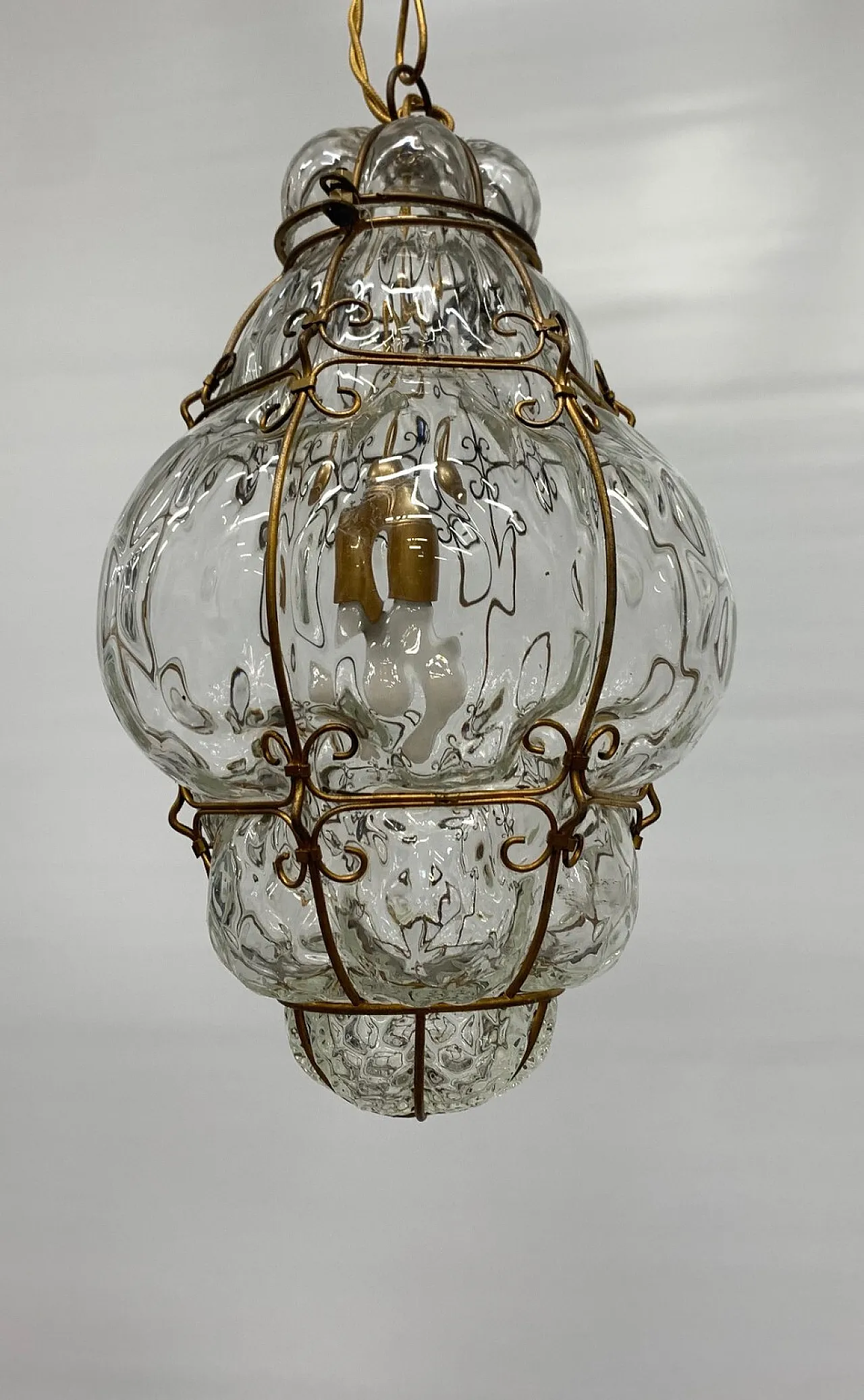 Lanterna sospesa in vetro di Murano attribuita ad A.V.E.M., '900 3