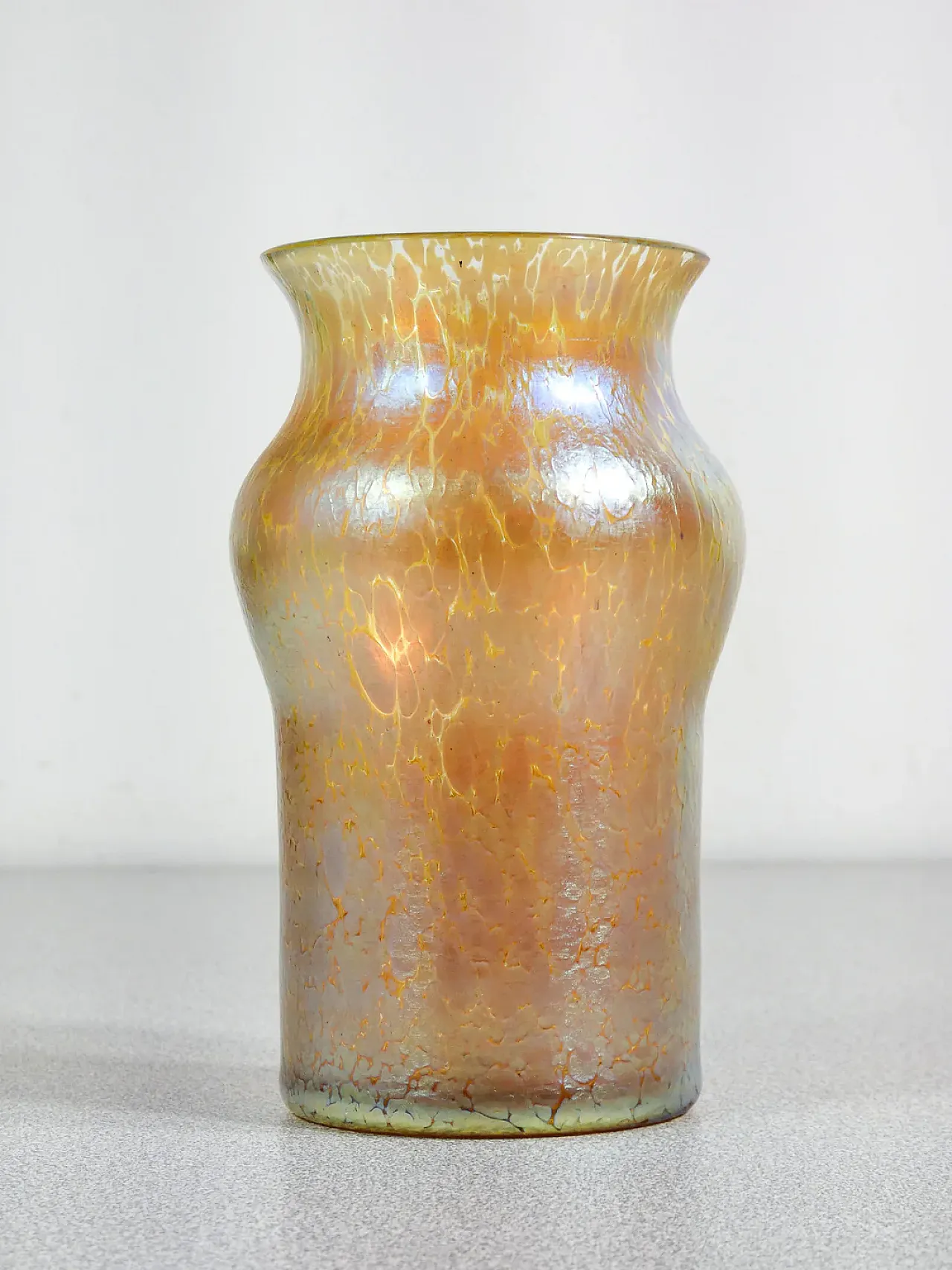 Vaso in vetro soffiato iridescente, fine '800 8