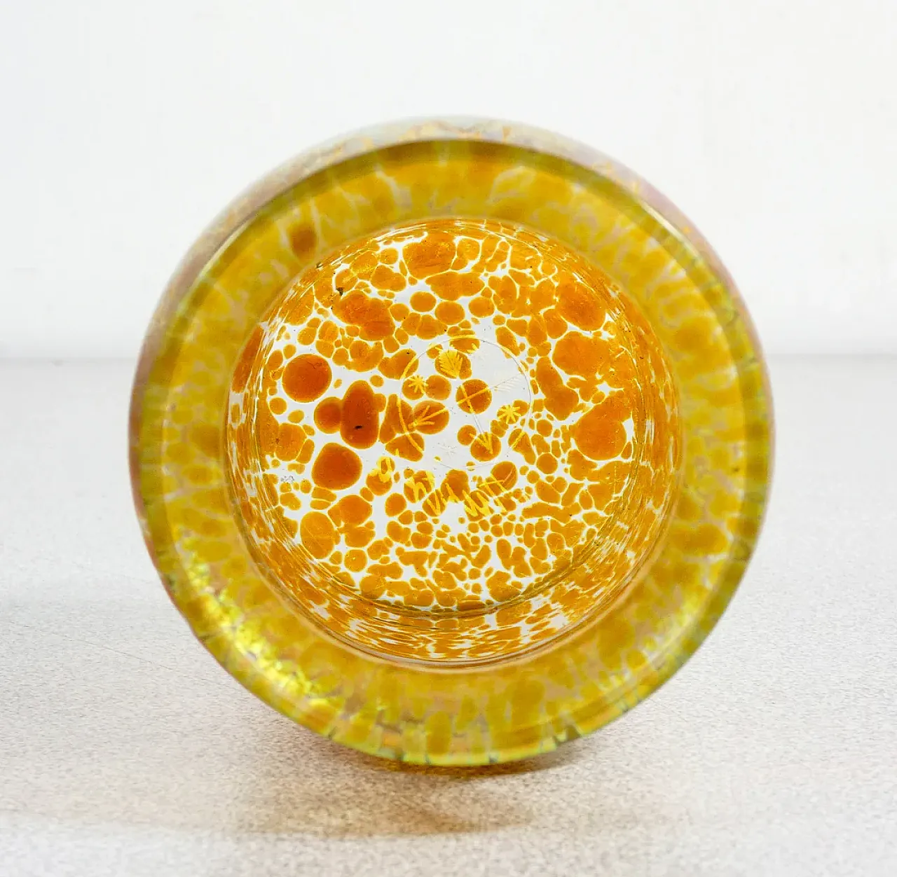 Vaso in vetro soffiato iridescente, fine '800 11