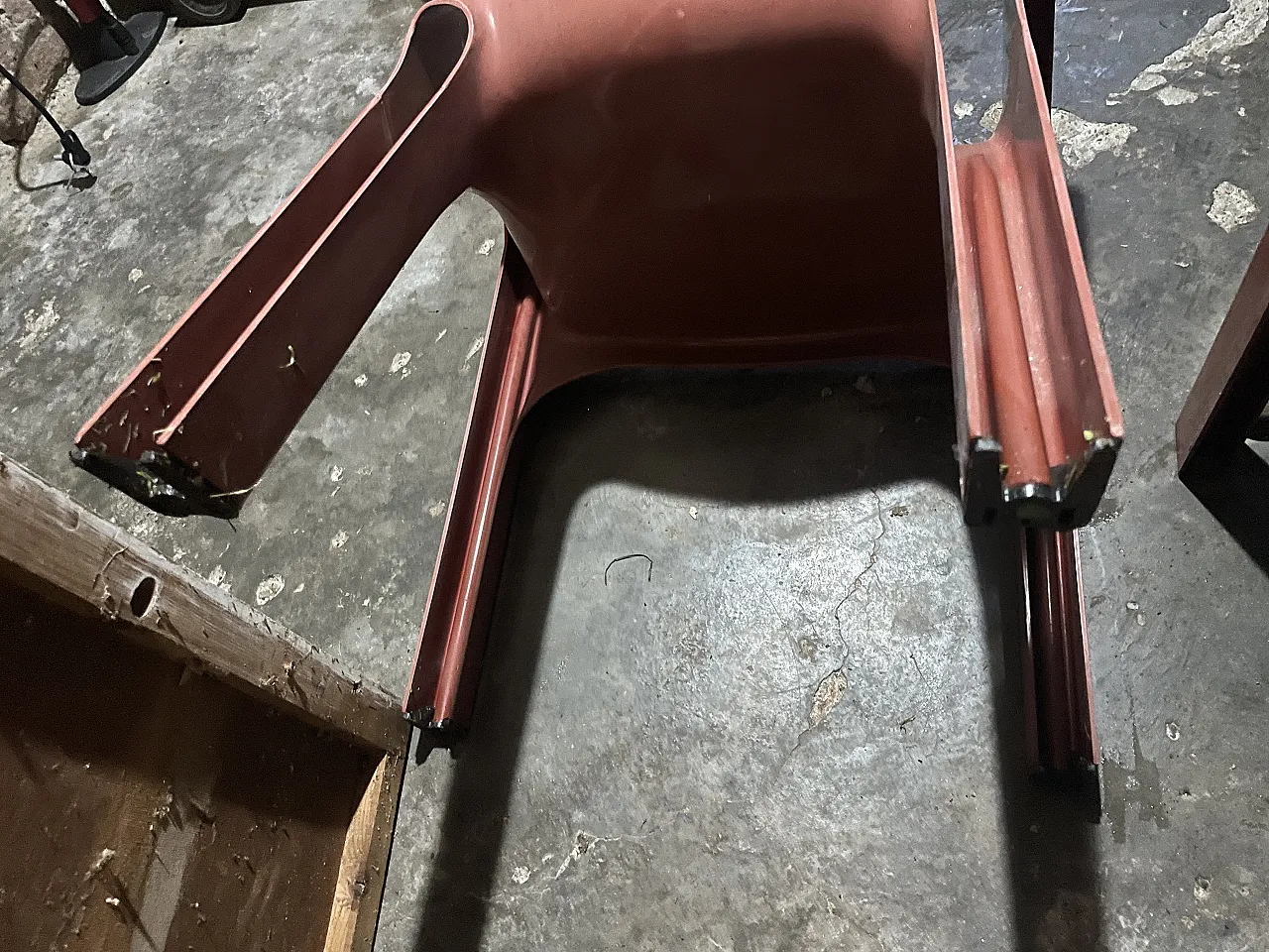 Pair of Gaudì chairs of Artemide by Vico Magistretti,  70s 5