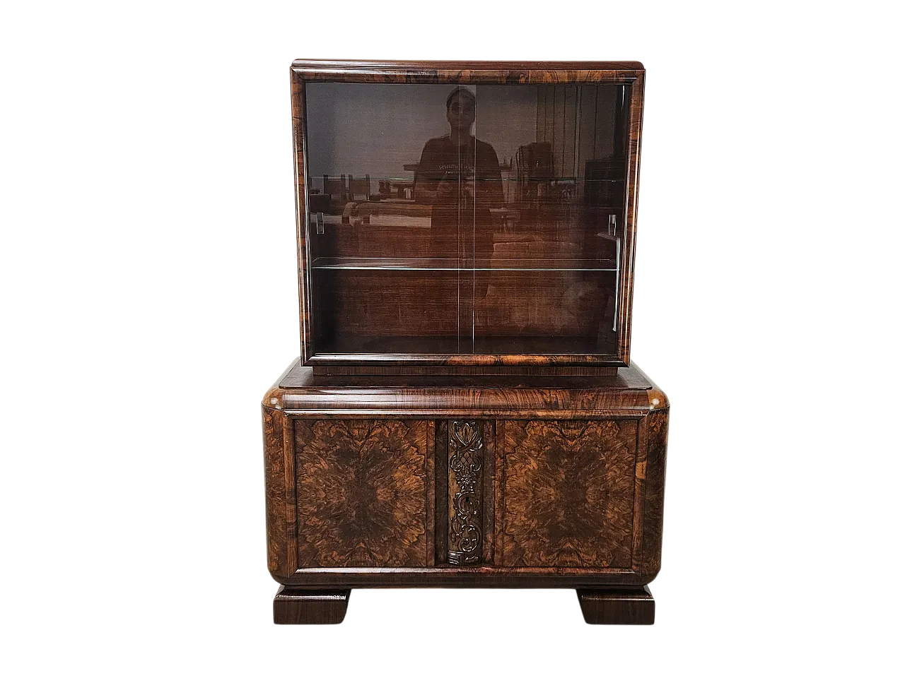 Showcase Art Decò in walnut and walnut root, 1930s 41