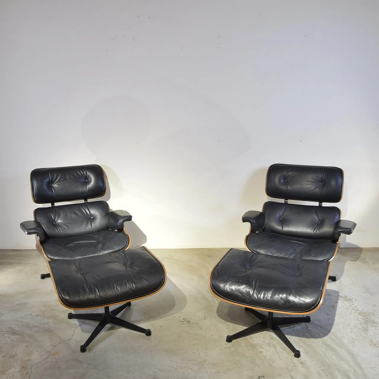 Lounge Chair and Ottoman Pouff by Charles Eames for Herman Miller, 1970s 3