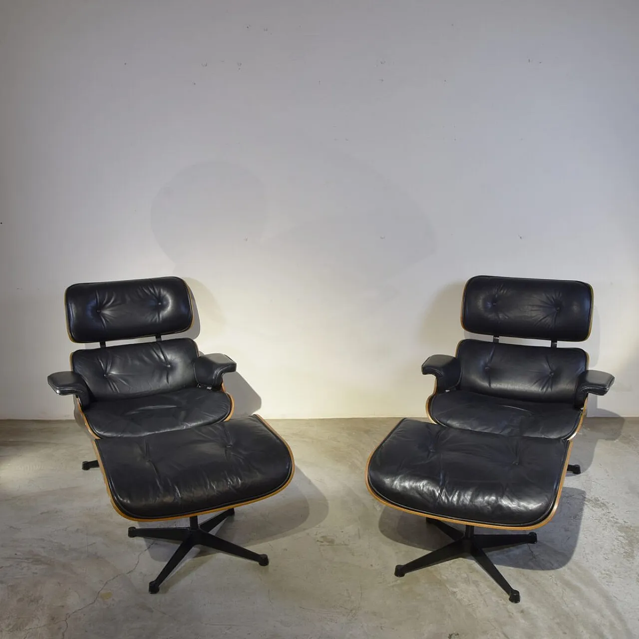 Lounge Chair and Ottoman Pouff by Charles Eames for Herman Miller, 1970s 4