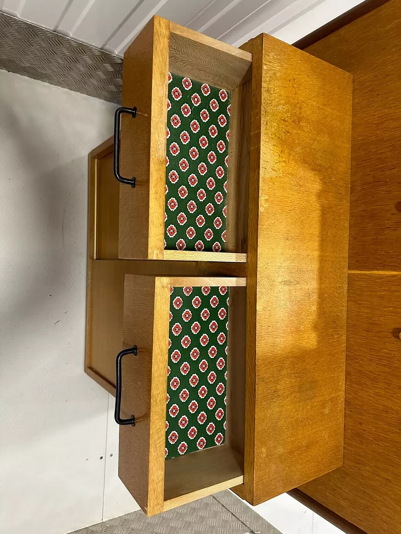 Ingresso guardaroba scandinavo in legno, '900 1