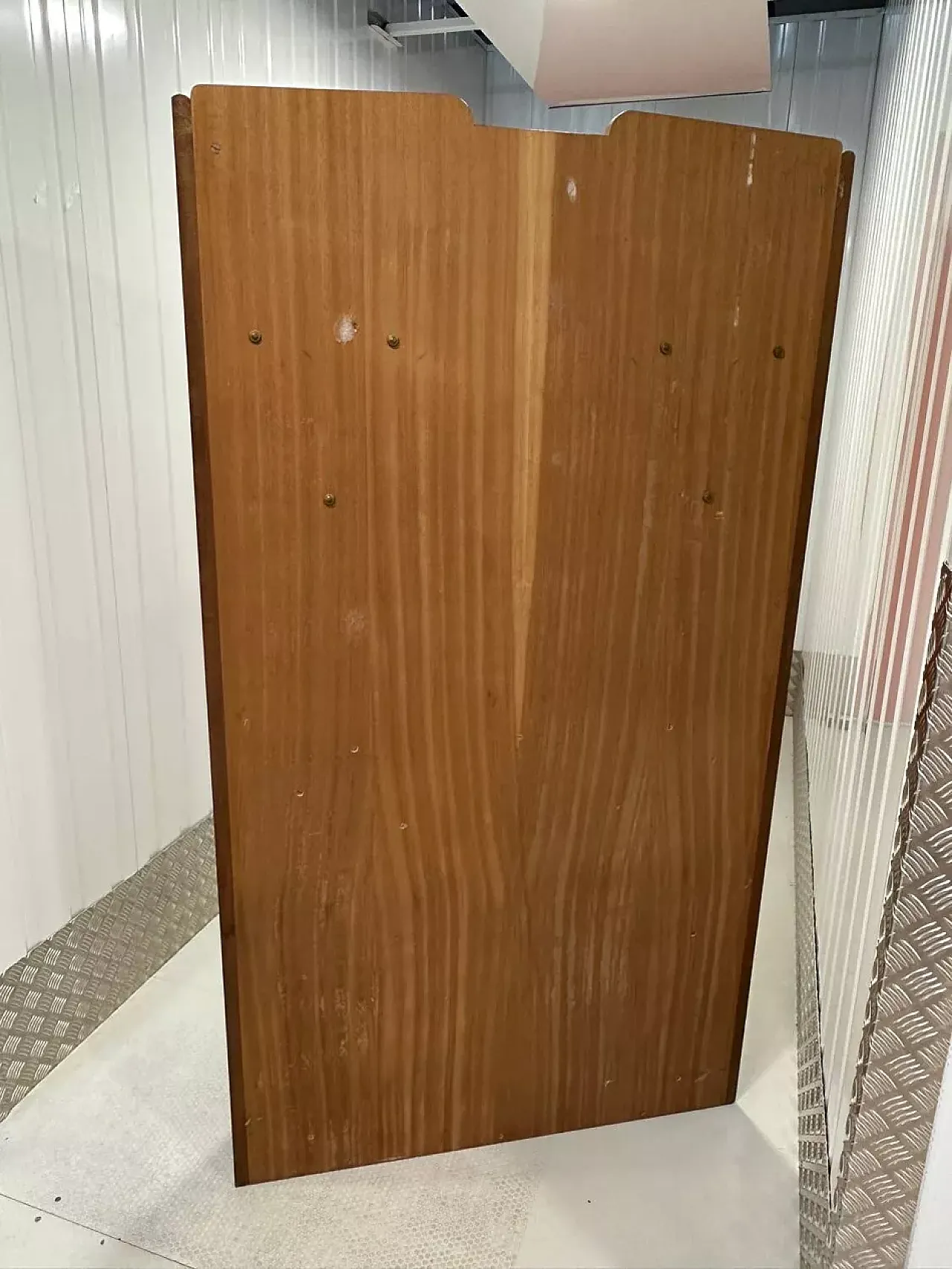 Ingresso guardaroba scandinavo in legno, '900 15