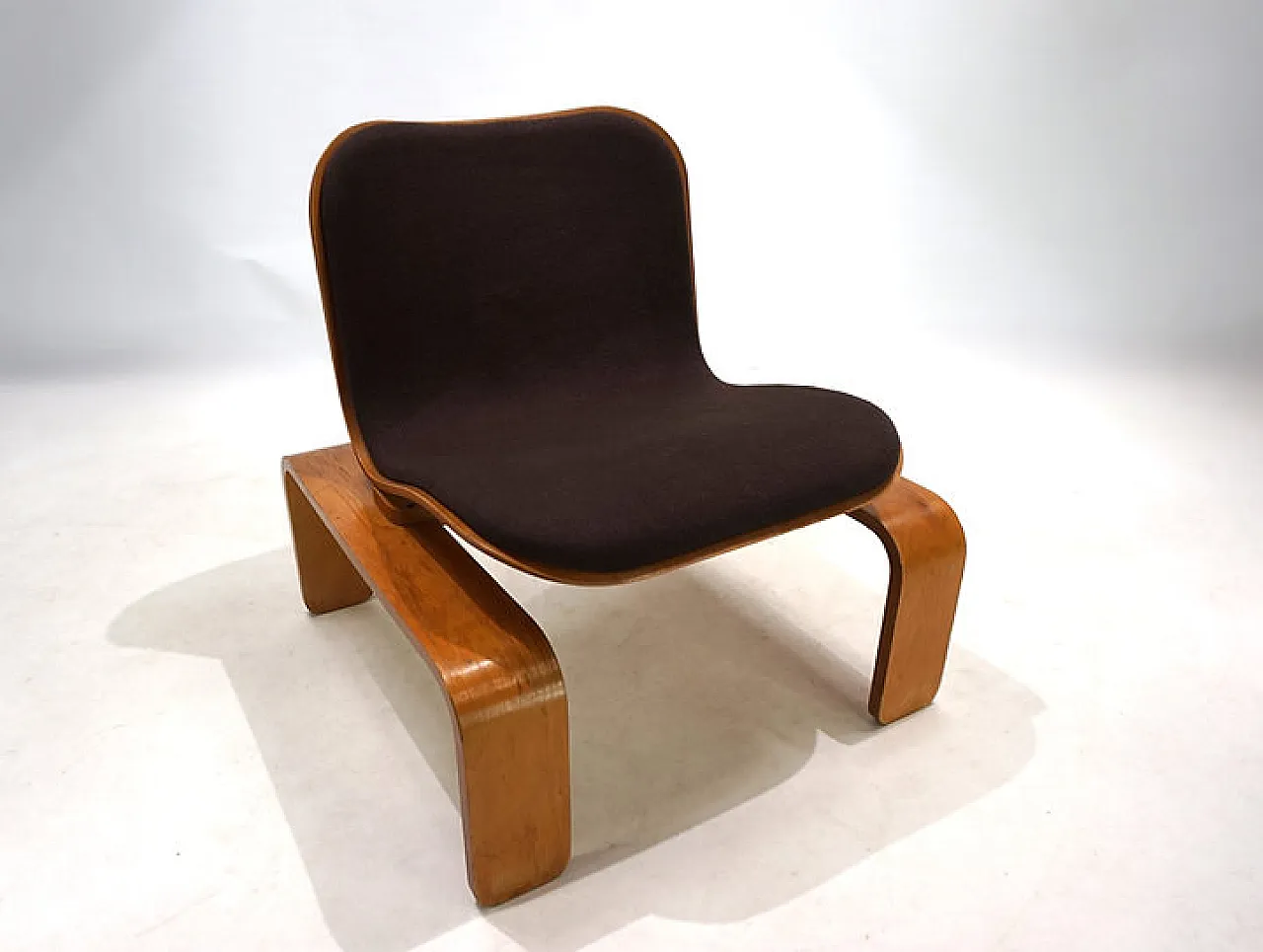 Steiner Paris Fireside chair by Jean Michel Chaudeurge, 1970s 7