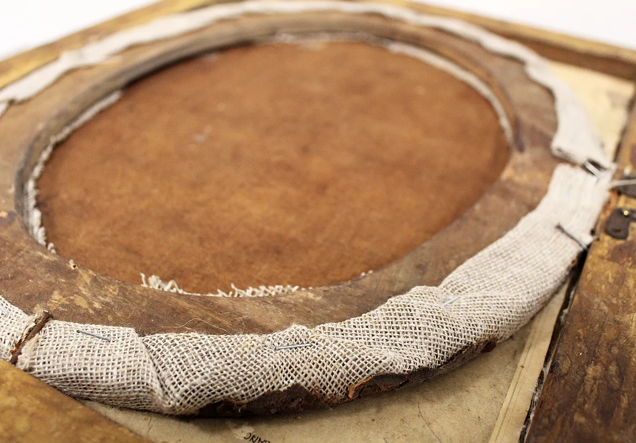 Oil painting on canvas with golden frame, 19th century 9