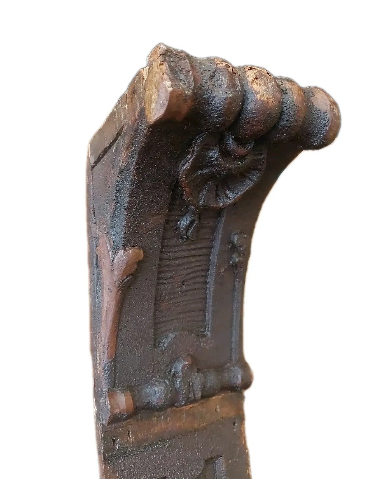 Pair of carved wooden capitals, mid-18th century 4