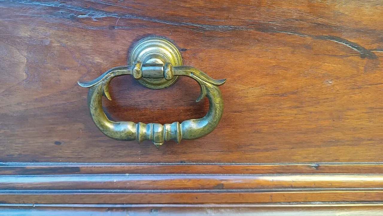 Cassettone in noce massello, '600 6